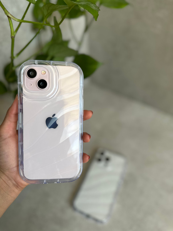 قاب آیفون شفاف موجدار – محافظت پیشرفته با لبههای ایربگ برای ضربهگیری