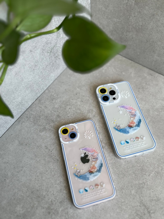 قاب آیفون شفاف طرح ماه و فضانورد