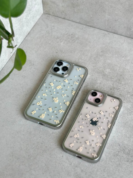 محافظ گوشی شفاف با جزئیات گلدار نقرهای در حاشیه، طراحی خاص و ترند