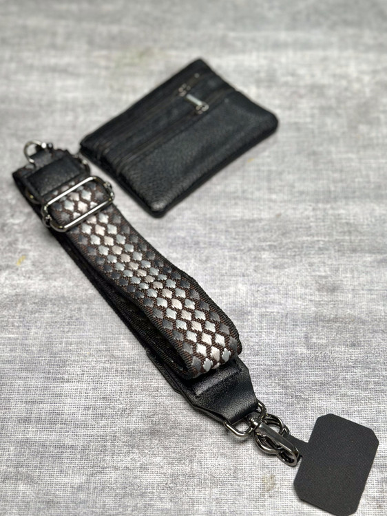 ست بند و جاکارتی چرمی مشکی از برند Silver Case با طراحی شیک و مدرن